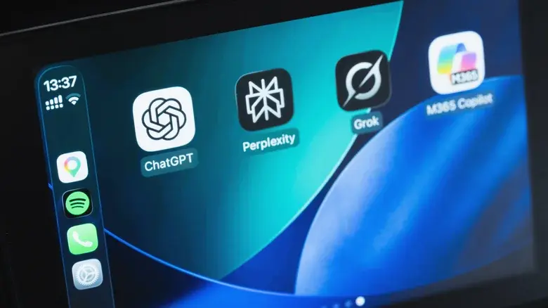 You Can Now Talk to ChatGPT and Other Chatbots in Your Car via CarPlay