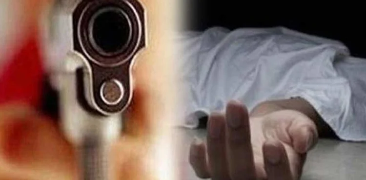 کراچی: گھریلو جھگڑے پر شوہر آپے سے باہر، بیوی کو قتل کر ڈالا، بیٹا زخمی
