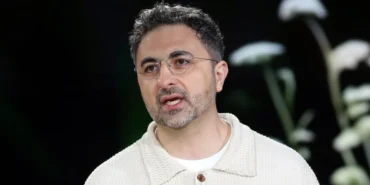 مائیکروسافٹ اے آئی چیف نے وائٹ کالر ملازمیں کیلئے خطرے کی گھنٹی بجادی